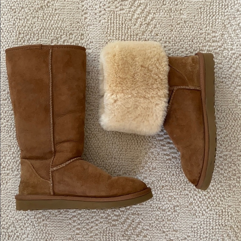 UGG boots- nutmeg/caramel color size 7